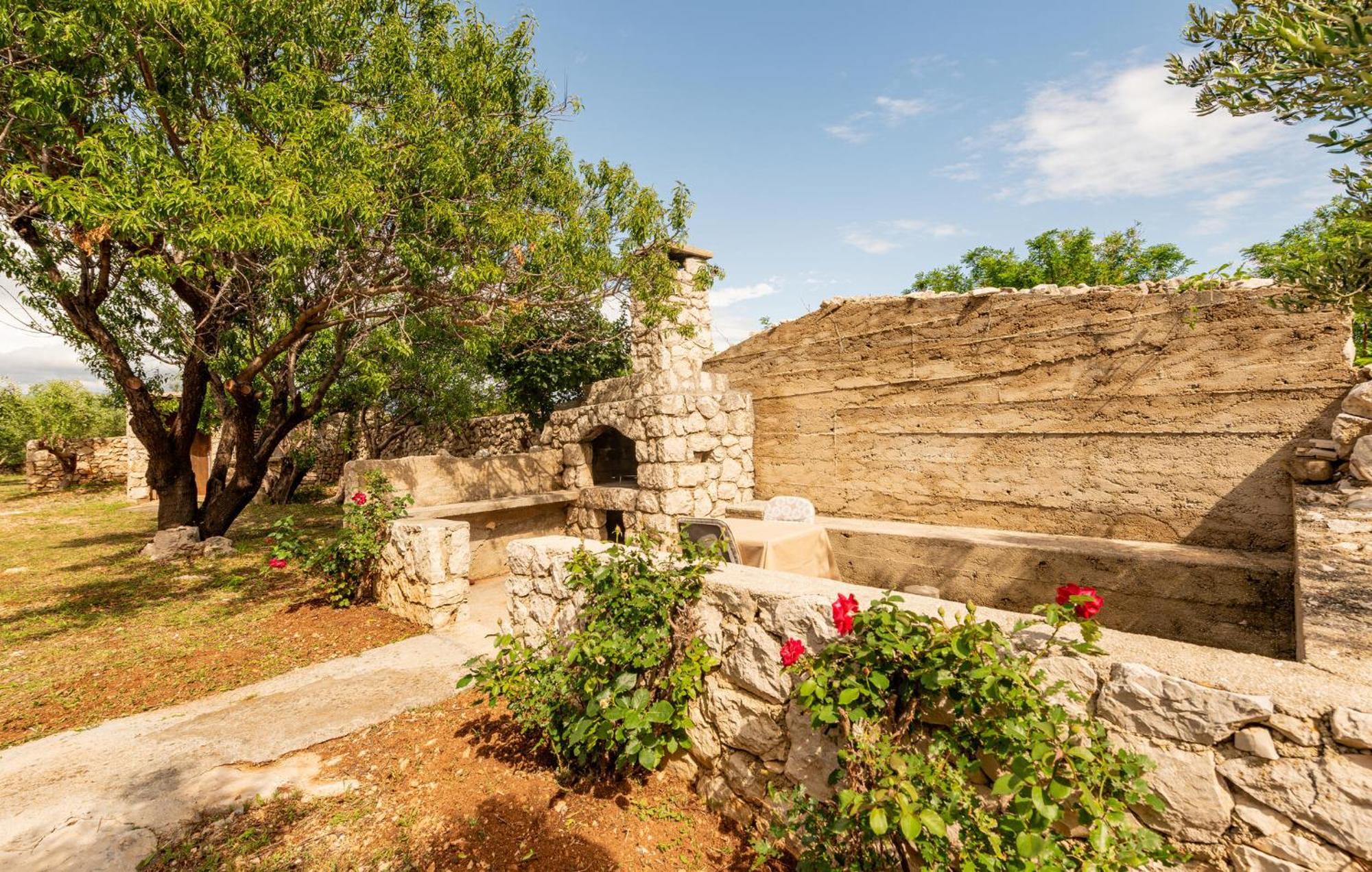 Beautiful Home In Novalja With Wifi المظهر الخارجي الصورة